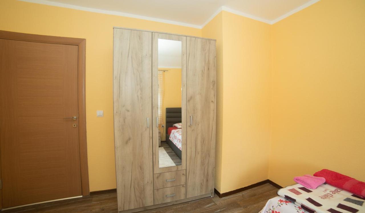Apartment Milena Virpazar Buitenkant foto